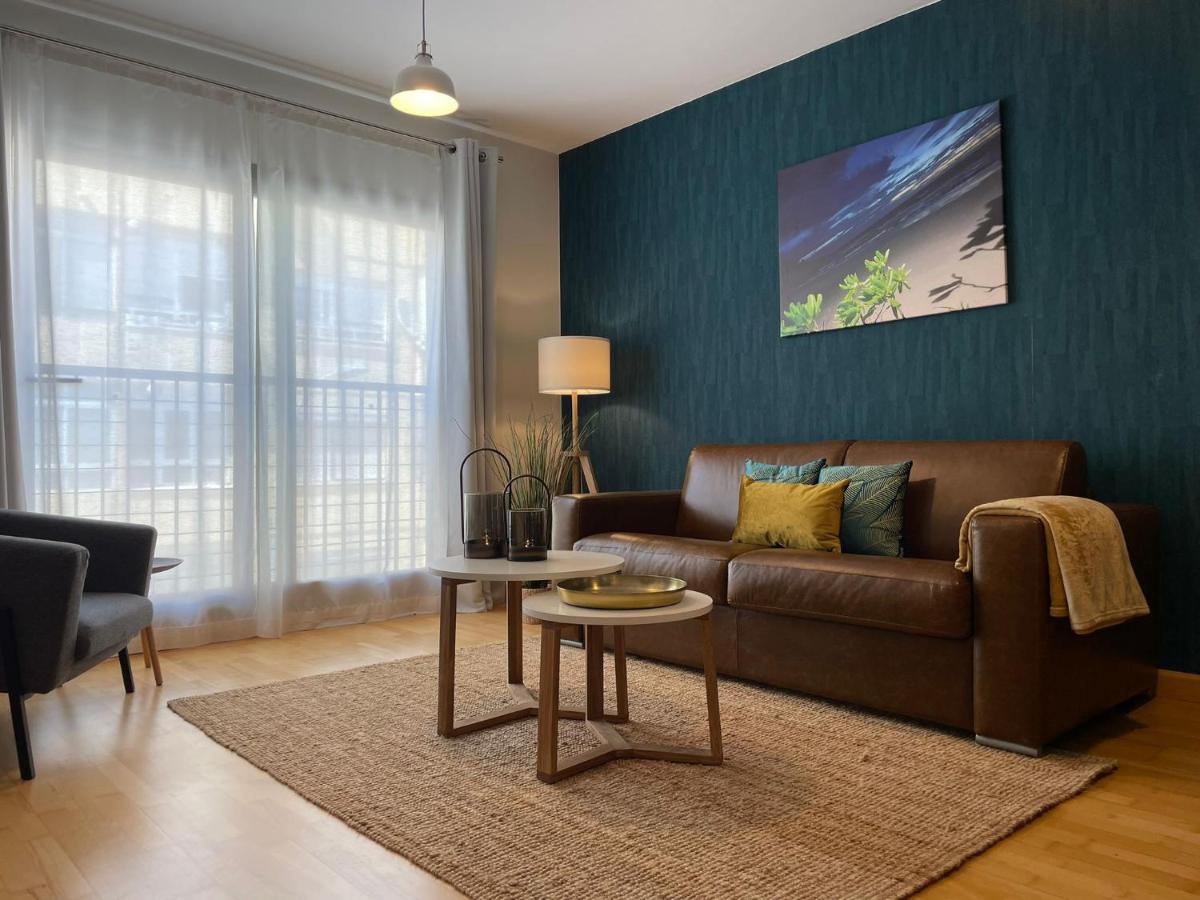 A Space That Feels Like Home With Private Parking マラガ エクステリア 写真