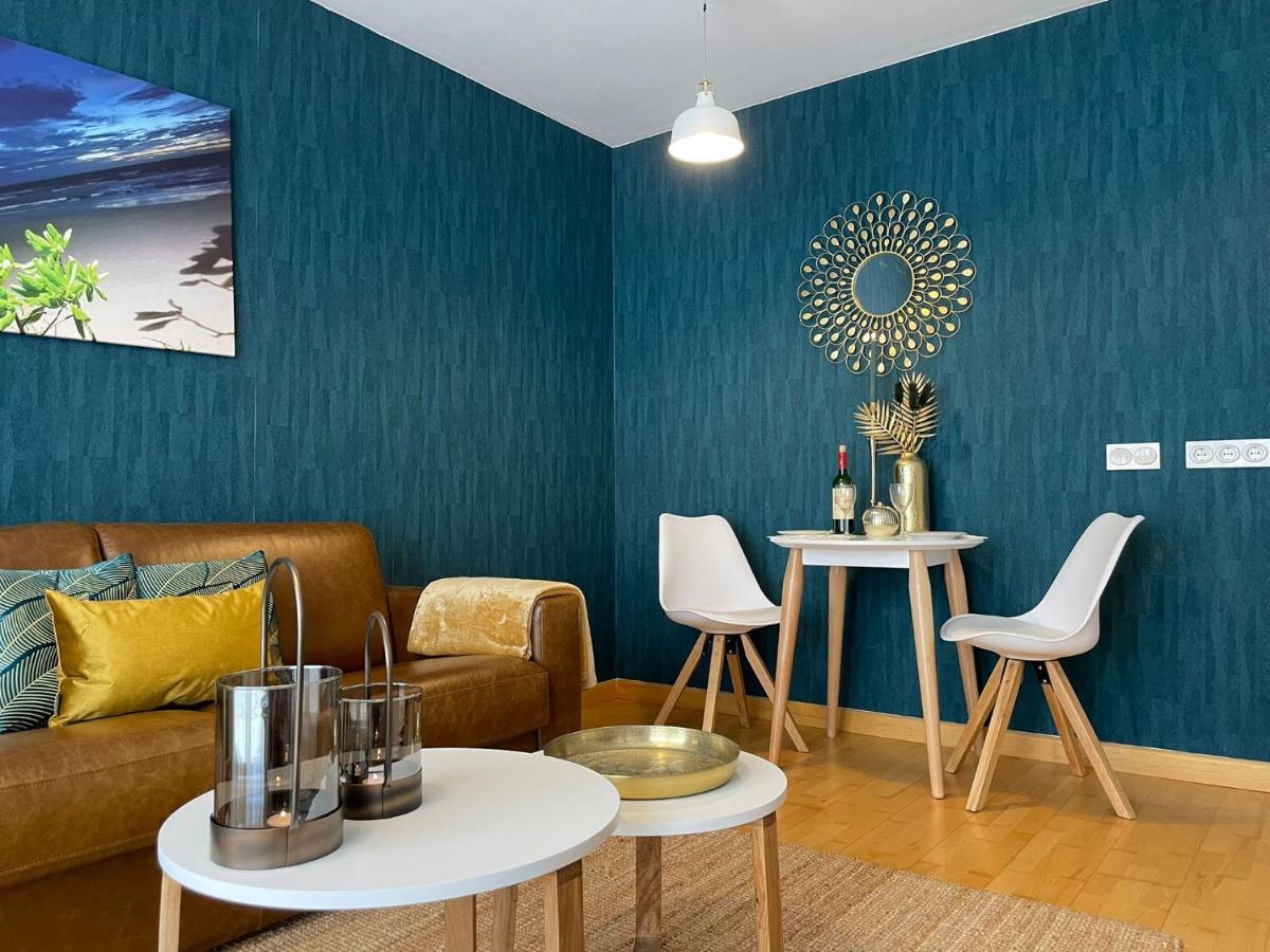 A Space That Feels Like Home With Private Parking マラガ エクステリア 写真