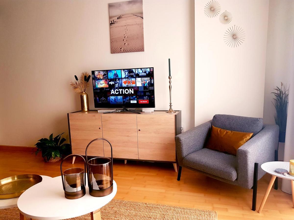 A Space That Feels Like Home With Private Parking マラガ エクステリア 写真